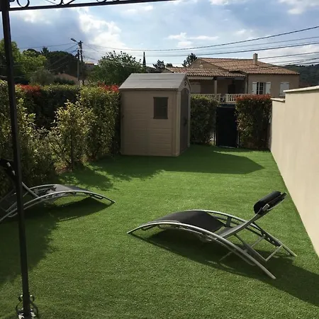 La De Claire